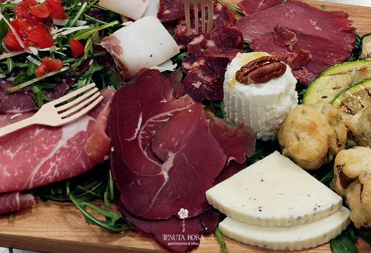 Montesano Scalo Tenuta Rosa - Gastronomia E Relax מראה חיצוני תמונה